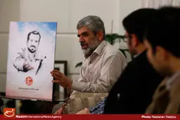 پدر شهید احمدی‌روشن: مسئولان، ولایتمداری را از شهدا بیاموزند