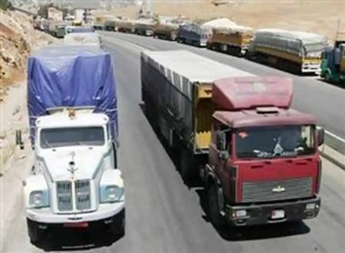 بیش از ۳۷۶ هزار تن کالای ترانزیتی از مرز بندرعباس به خارج ارسال شد