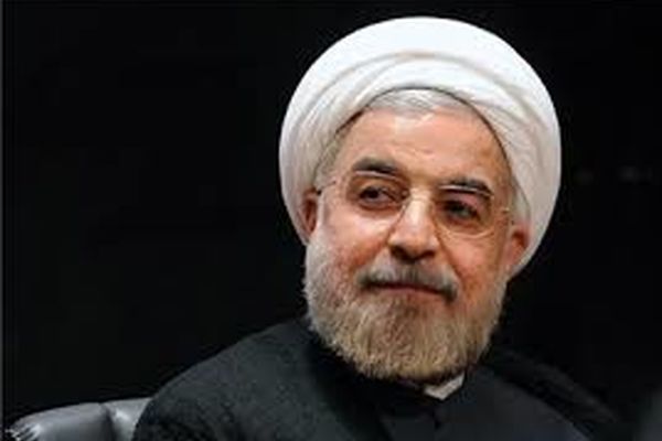 روحانی: مشکلات کشور با وحدت و استفاده از همه ظرفیت‌های فکری قابل حل است