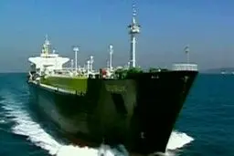 مدیر امور بین الملل شرکت ملی نفت: بنزین با استاندارد جدید وادرد می‌کنیم