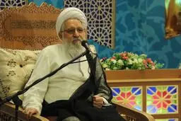 امام جمعه شیراز: برخی در فضای مجازی آبرو و موقعیت افراد را زیرسوال می‌برند