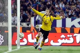 باشگاه سپاهان: شایعه انتقال محرم نویدکیا به تهران مضحک است