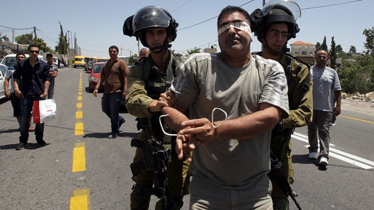 صهیونیست‌ها ۱۷ فلسطینی دیگر را در شهر "ناصریه" بازداشت کردند