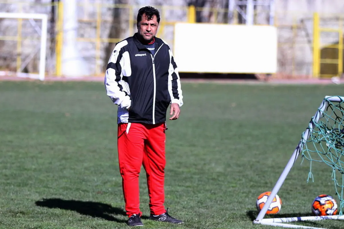 مربی پرسپولیس: هنوز پیشنهادی از باشگاه‌های اروپایی برای پولادی نیامده است