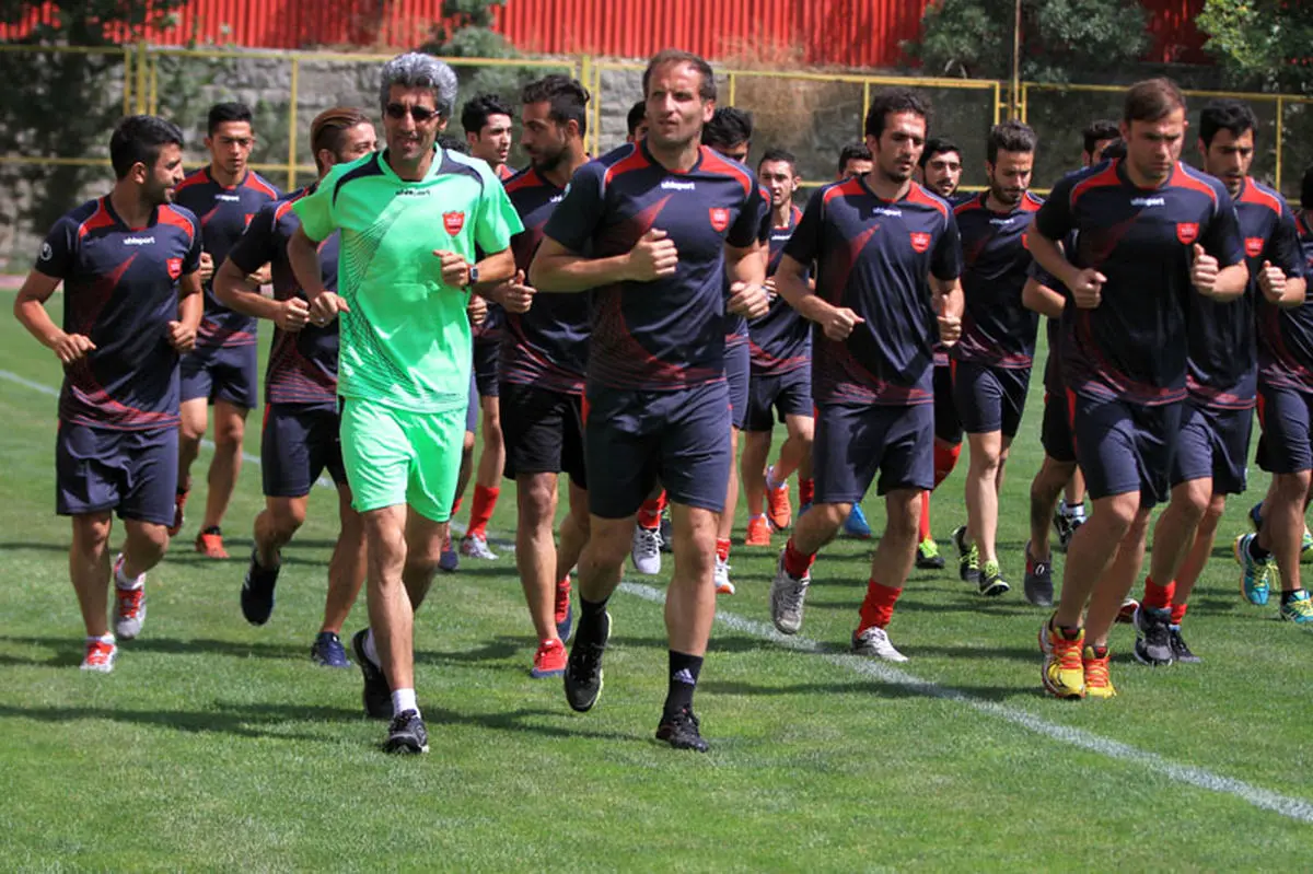 سرپرست پرسپولیس: نمی‌توانیم تمرینات پیش فصل را به خاطر ماه رمضان تعطیل کنیم
