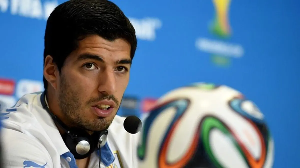 نمایندگان لیورپول و بارسلونا برای نهایی کردن انتقال سوارس دیدار می‌کنند