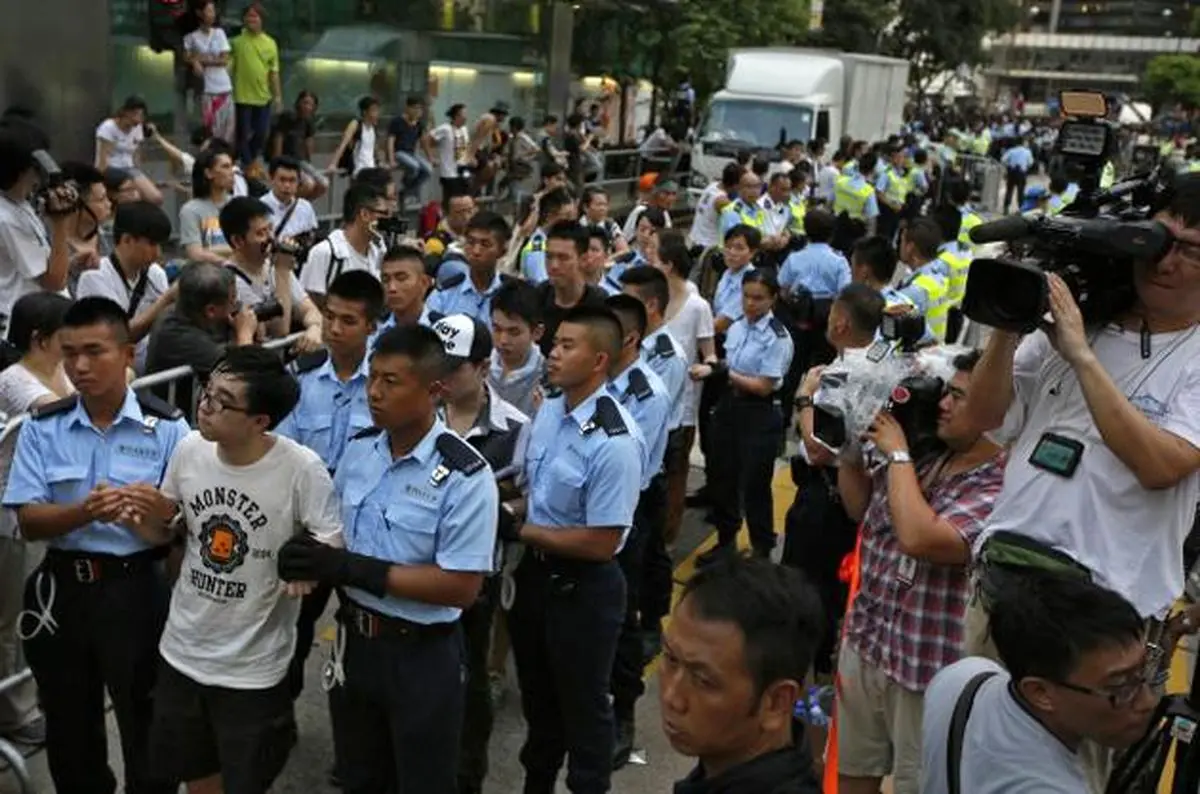 نیروهای پلیس هنگ‌کنگ، ۵۱۱ تظاهرکننده را بازداشت کردند