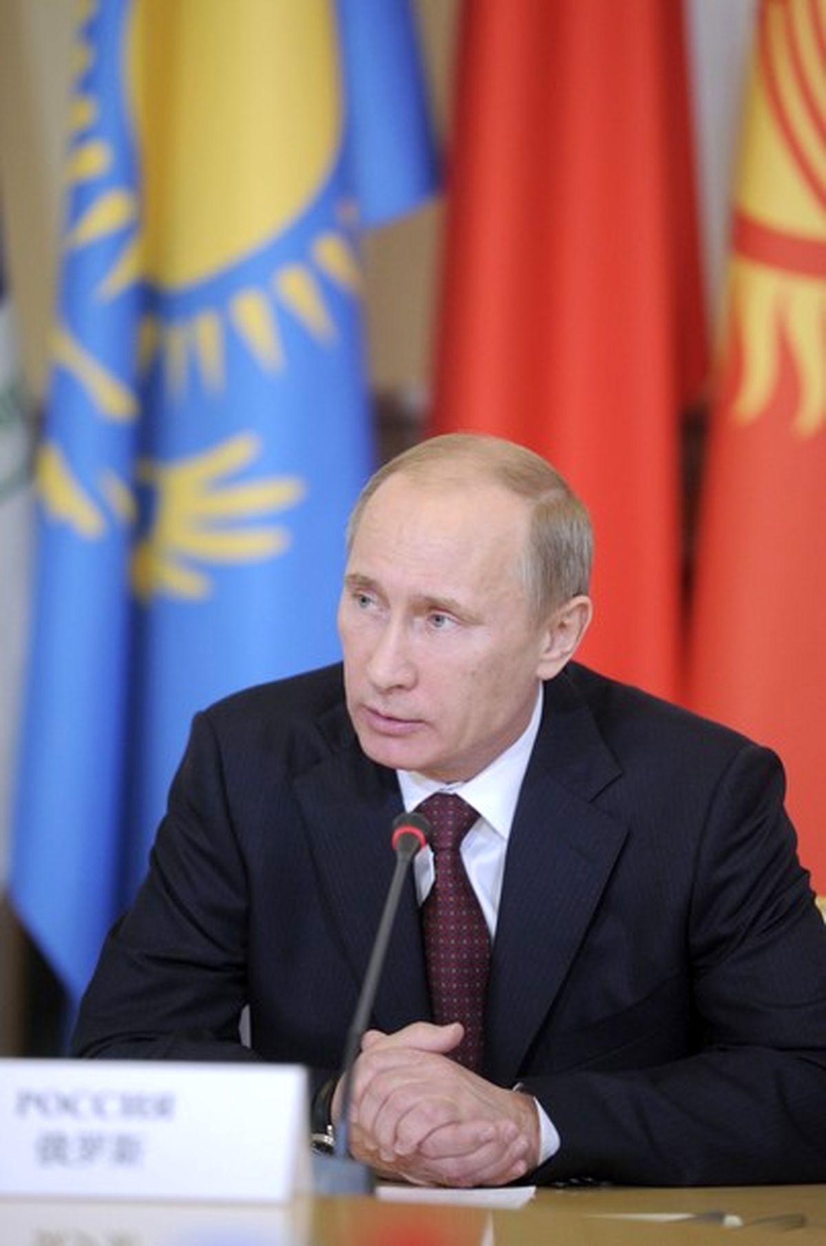 رئیس‌جمهور روسیه: باید حضور خود را در بازار جهانی تسلیحات افزایش دهیم