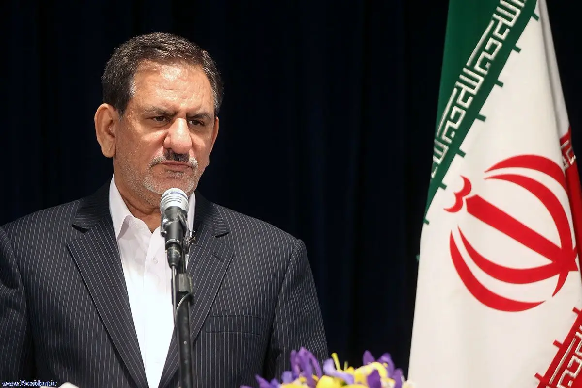 معاون اول رییس جمهور:

اسحاق جهانگیری: دولت مصمم است بسترهای لازم را برای اشتغال زایی فراهم کند