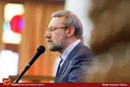 رئیس مجلس: توسعه راه‌آهن ضروری است و باید توجه خاصی به آنها شود