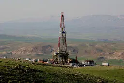 میادین جدید نفت و گاز در غرب ایران کشف شد