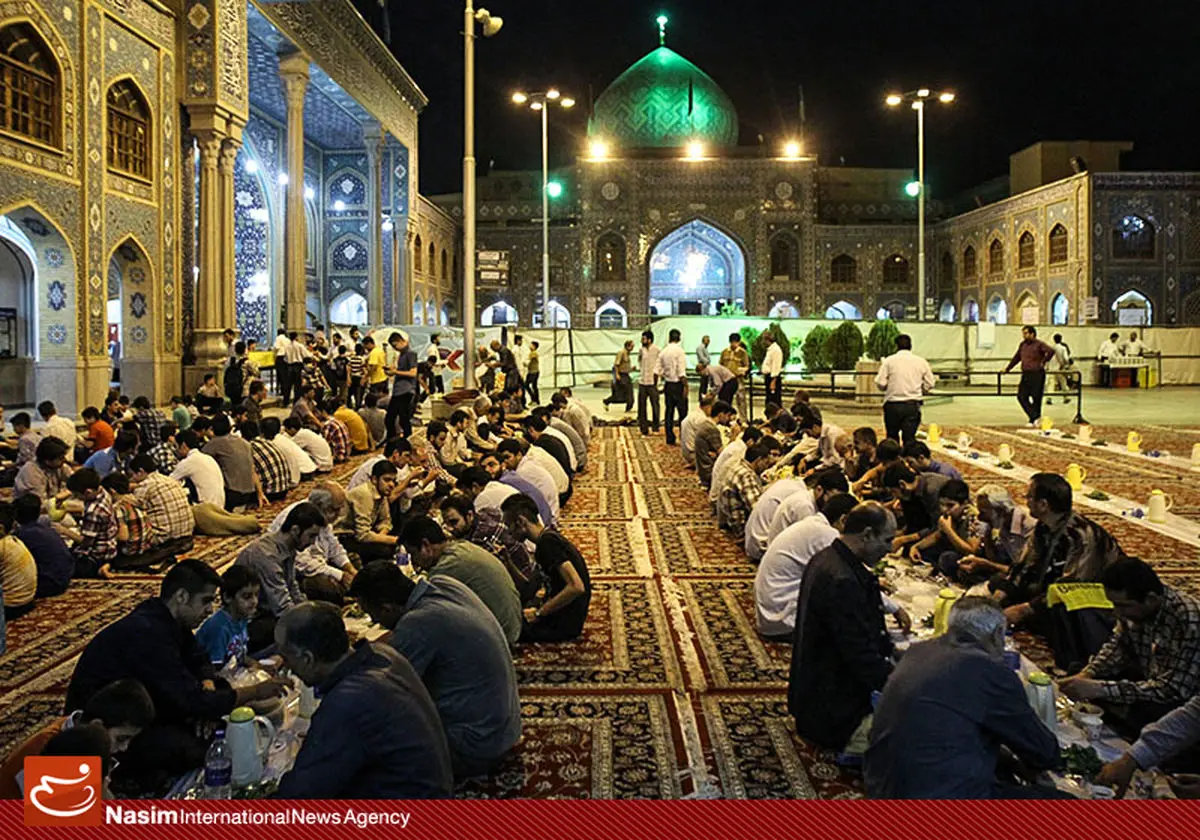 گزارش تصویری:: ضیافت افطار ماه مبارک رمضان در حرم حضرت عبدالعظیم حسنی(ع)