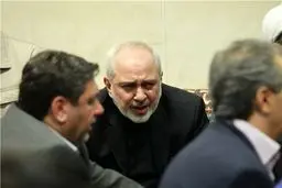 تیم مذاکره کننده‌ هسته‌ای در مراسم اولین شب قدر شرکت کرد