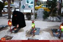 جانبازان در مراسم شب‌های قدر گلزار شهدا سخنرانی می‌کنند