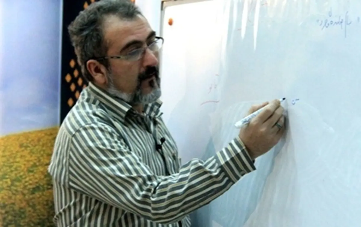 محمد رمضانی فرخانی از سرایش مثنوی ۳۰۰ بیتی در مدح رسول اکرم(ص) خبر داد