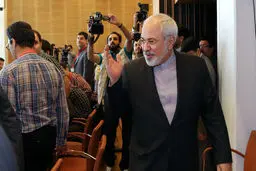 ظریف: میتوانیم تاریخ‌ساز باشیم