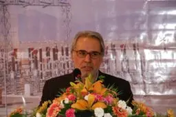معاون وزیر نیرو از وام ۴.۵ تا ۵ میلیون تومانی برای تولید برق خورشیدی در منازل خبر داد