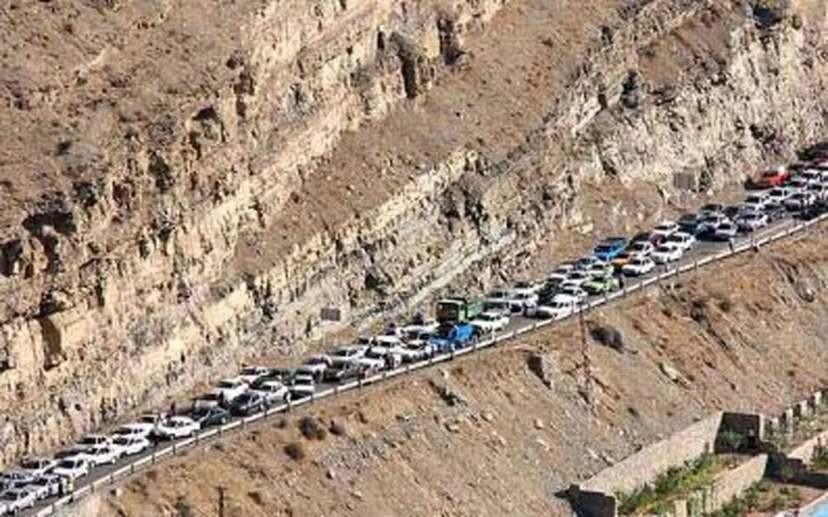 رئیس مرکز کنترل ترافیک راهور:  ترافیک در محورهای کرج- چالوس و هراز سنگین است