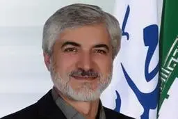 عضو هیئت رییسه کمیسیون کشاورزی: صادرات فله‌ای زعفران تلاش کشاورزان را بر باد می‌دهد