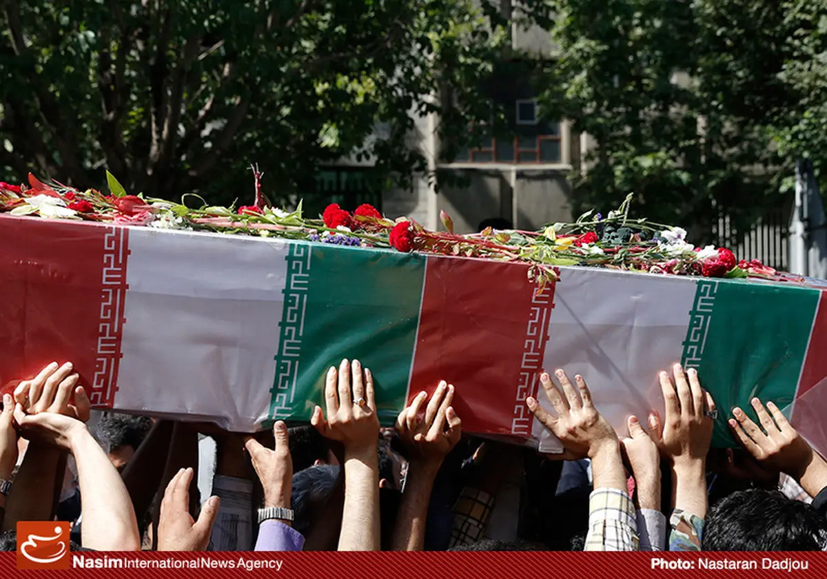 مراسم تشییع پیکر شهید "هادی پودینه"، مامور نیروی انتظامی در زاهدان برگزار شد