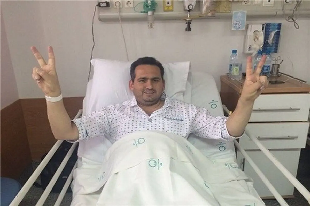 پیکر حسین معدنی از مقابل خانه والیبال تشییع شد