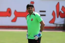 مربی دروازه‌بان‌های پرسپولیس: معلوم نیست در بازی با فولاد نیلسون بازی کند یا مکانی