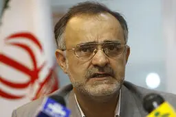 مهدی محمدنبی: مسائل بین قلعه‌نویی و نکونام باید در خانواده فوتبال حل شود