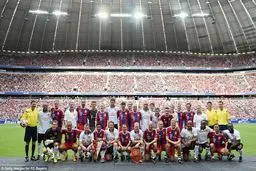 اسطوره‌های بایرن‌مونیخ و منچستریونایتد دیدار کردند