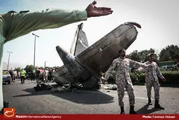 گزارش تصویری:: سقوط هواپیمای مسافربری در حوالی شهرک آزادی تهران