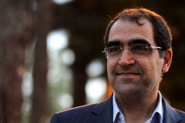 وزیر بهداشت از مصدومان سانحه سقوط هواپیما عیادت کرد