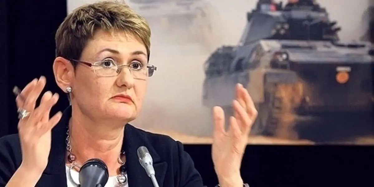 سخنگوی ناتو: روسیه ۲۰ هزار نظامی خود را پشت مرزهای اوکراین مستقر کرده است