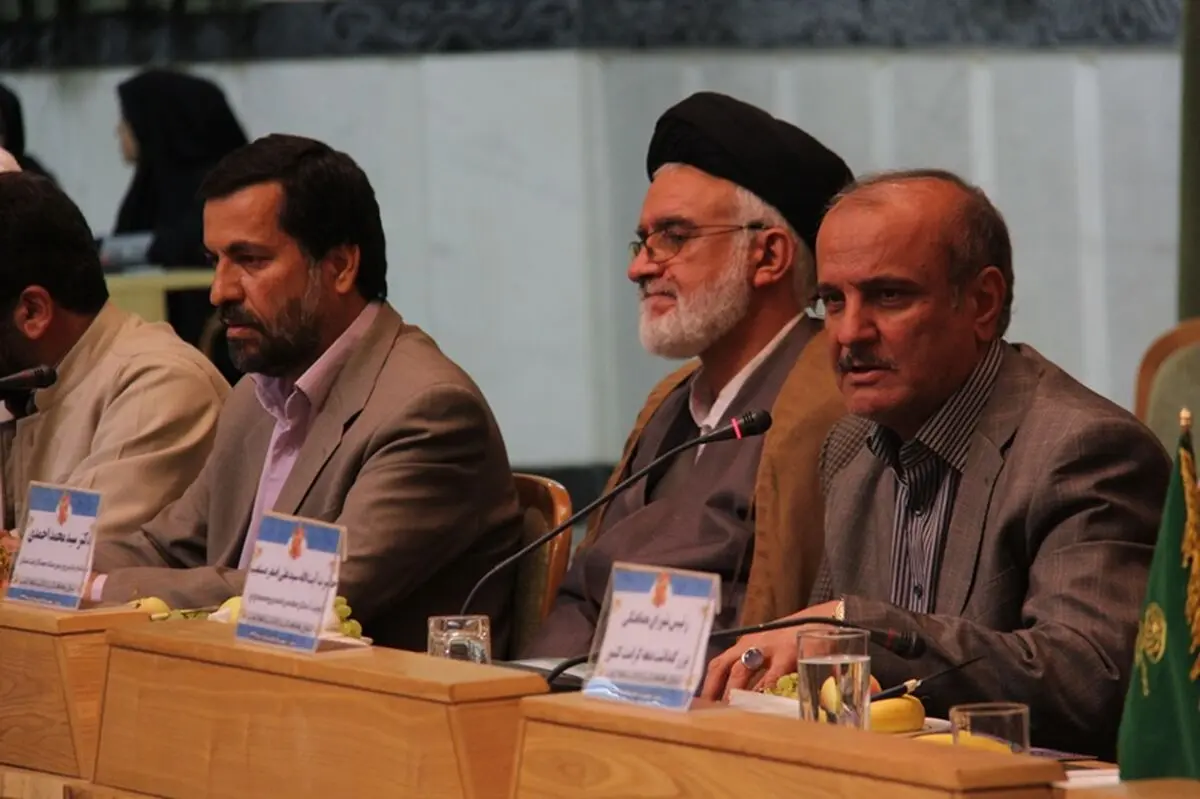 استاندار فارس: متأسفانه فرهنگ اهل بیت در استان حاکم نیست
