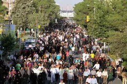 اولین همایش پیاده‌روی بازنشستگان شهرداری تهران برگزار شد