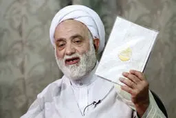 حجت‌الاسلام قرائتی: برگزاری جلسات تفسیر قرآن ویژه معلمان ضروری است