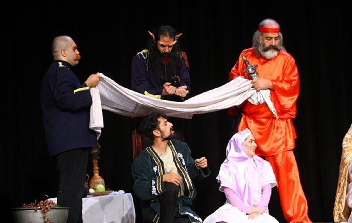 "جشنواره طنز سوره" با چندین نمایش میزبان مخاطبان است