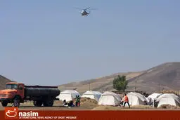 تعداد ۴۹۰ دستگاه چادر امدادی و ۲۰ هزار بطری آب معدنی به مناطق زلزله زده ایلام ارسال شد