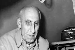 کارشناس تاریخ معاصر: مصدق در دایره فراماسونری جهانی بازی خورد