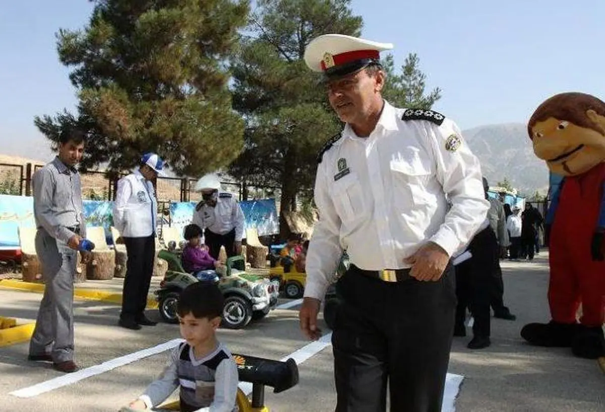 معاون سازمان ترافیک شهرداری تهران: ۴۴۰۰ نمایش ترافیکی در مدارس ابتدایی تهران اجرا می‌شود