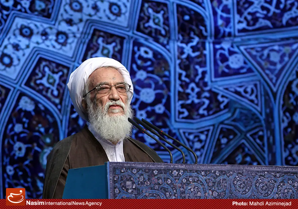 آیت‌الله موحدی‌کرمانی: رئیس‌جمهور به حساسیت مجلس در مورد وزیر معزول توجه کند