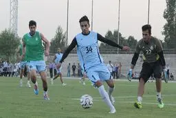 مدافع استقلال: با حیدری در تمرینات صحبت می‌کنم تا از سمت راست متنوع حمله کنیم