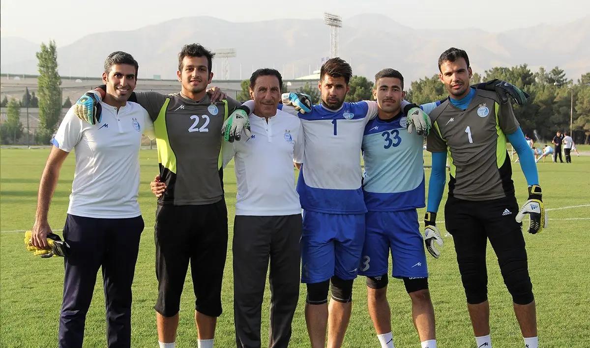 مربی دروازه‌بان‌های استقلال: فروزان هفت تک به تک گرفته و عملکردش استثنایی بوده است