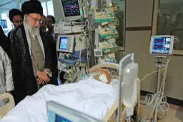 رهبر معظم انقلاب از آیت‌الله مهدوی کنی عیادت کردند
