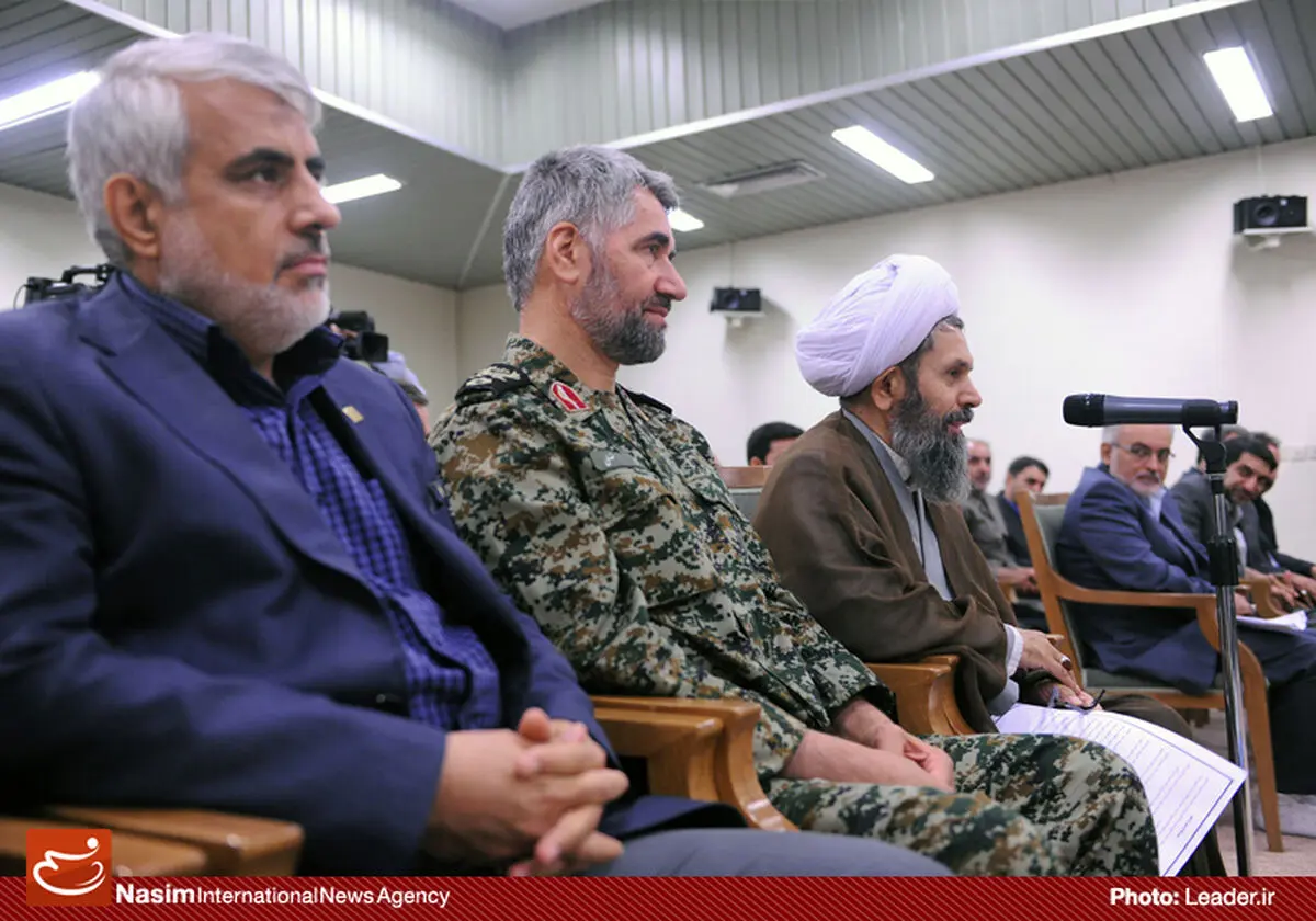عکس خبری:: دیدار اعضای ستاد کنگره ملی ده هزار شهید اصناف و بازار کشور با رهبر معظم انقلاب