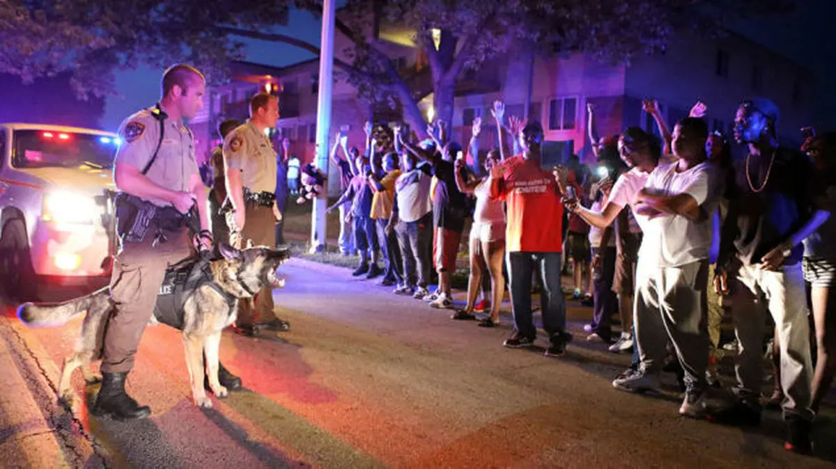 هزاران نفر در مراسم تشییع نوجوان سیاه‌پوست آمریکایی حاضر می‌شوند