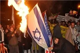 شمار زیادی از مردم ترکیه به سفارتخانه رژیم صهیونیستی در آنکارا حمله کردند