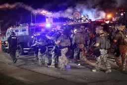 پلیس دو معترض را در فرگوسن هدف قرار داد