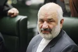 کامران: به مجلس بابت رفتار 