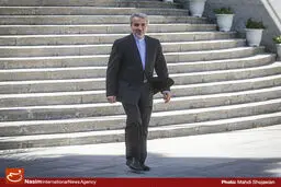 نوبخت وارد بیرجند شد