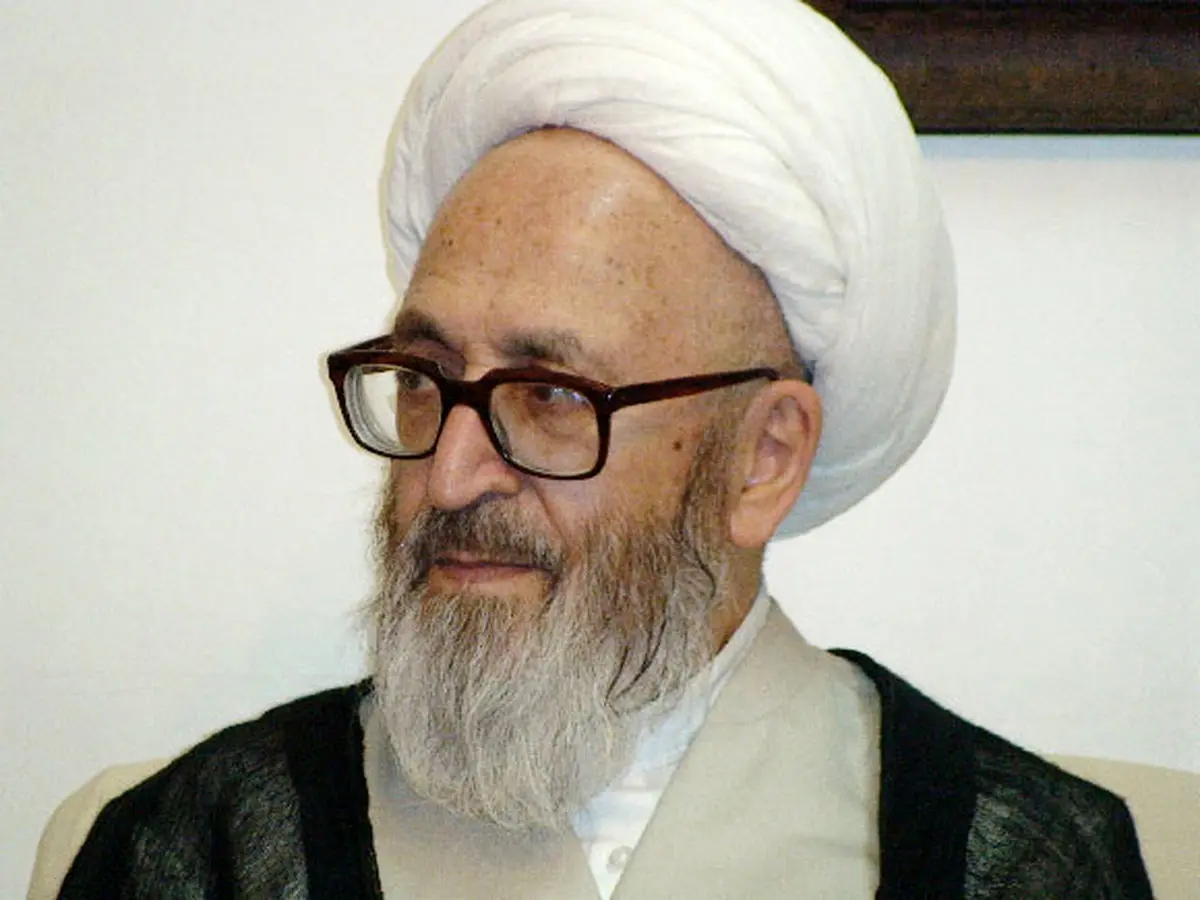 آیت الله سبحانی: مدارس علمیه مکانی برای بازی‌های سیاسی نشود