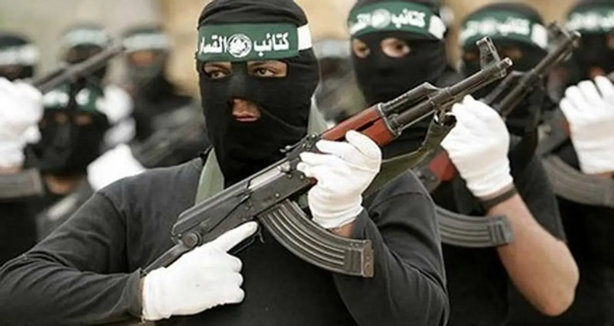 مردم غزه بر بام مساجد این منطقه، فریاد تکبیر سر دادند